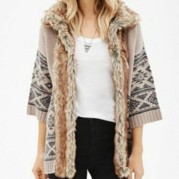 Forever 21 Knit Sweater Coat in Icelandic Style Cream with Faux Fur Lining XS